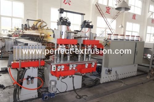 PP Hollow Grid Plate Extrusion Plant Extrusion Machine